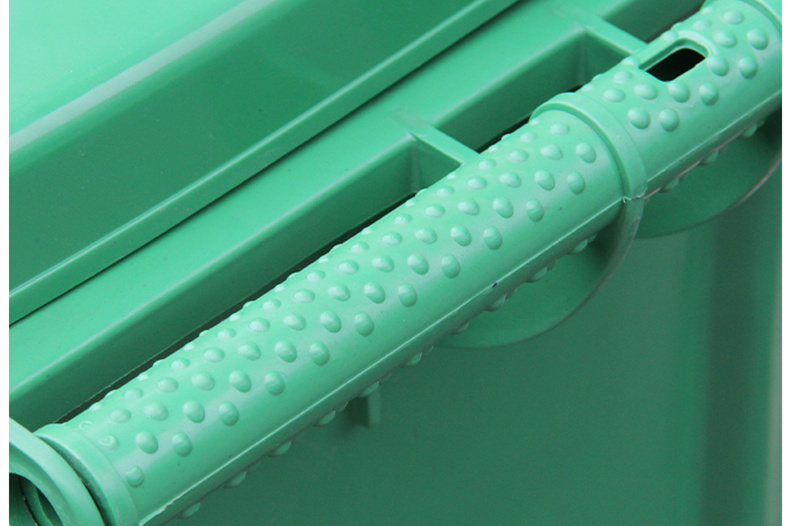 Détails de la poubelle en plastique vert