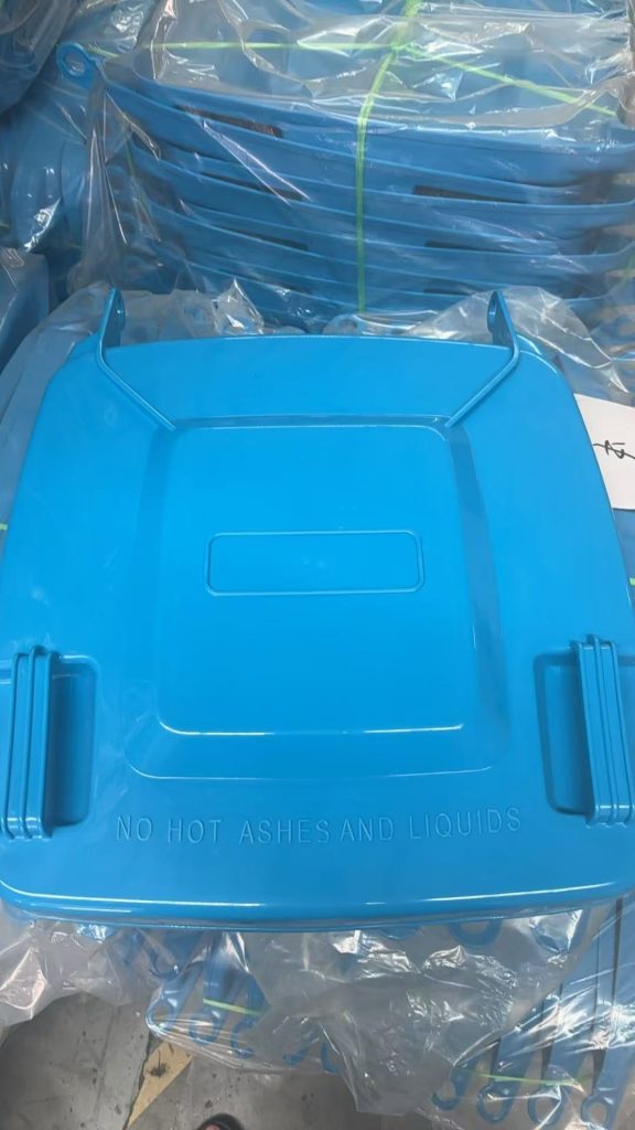 32 Gallon Foot Pedal Wheelie Waste Bin