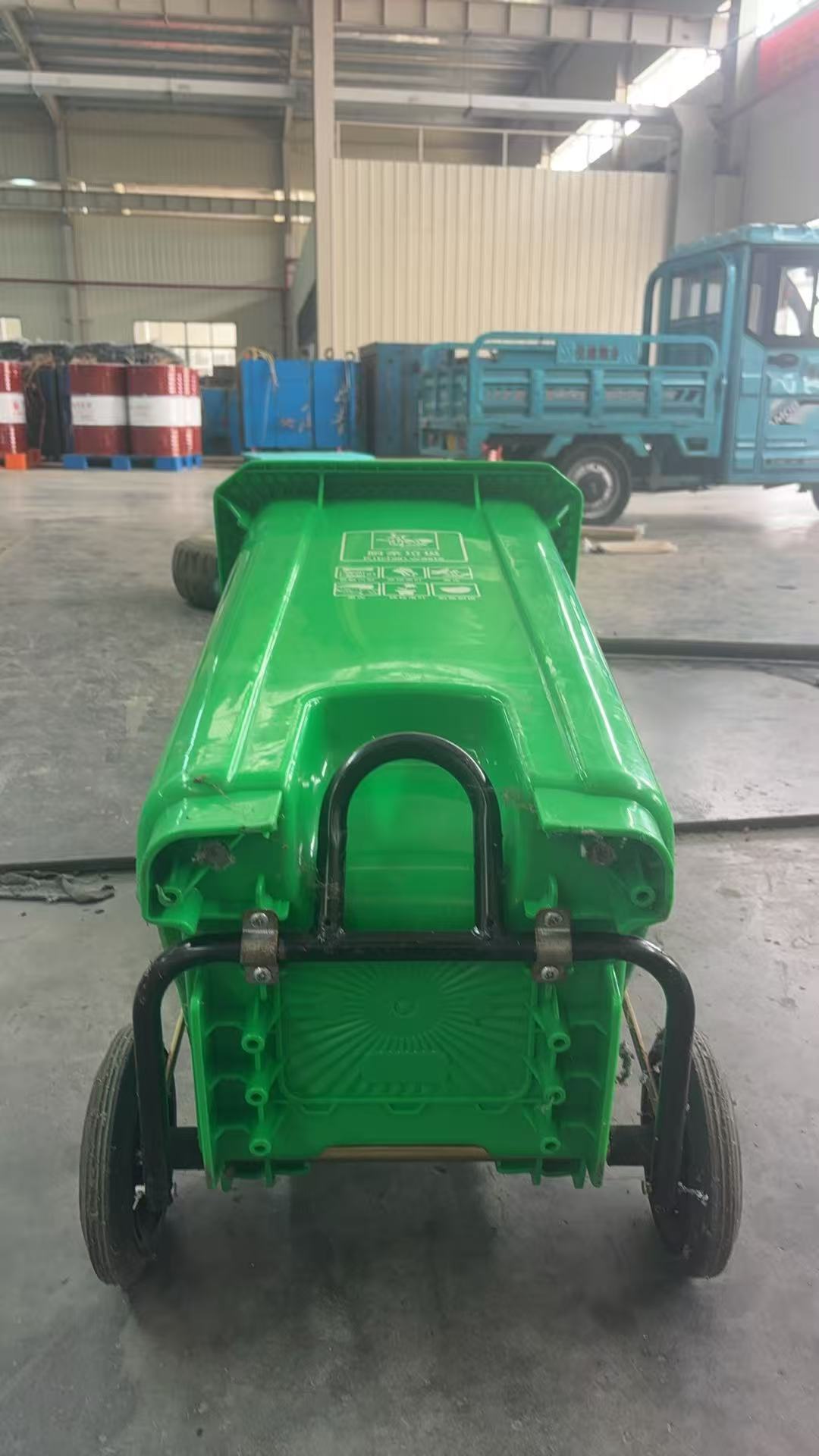 20L/32 Gallon Foot Pedal Wheelie Waste Bin pic.