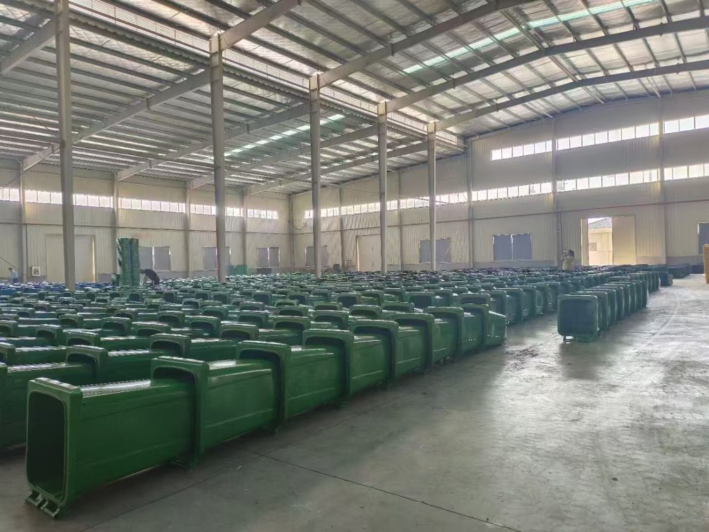 Large Plastic Garbage Bin Factory