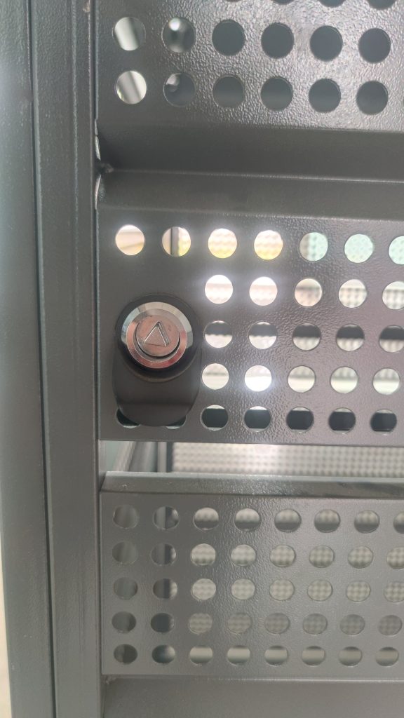 Metal Wheelie Bin Shed pic