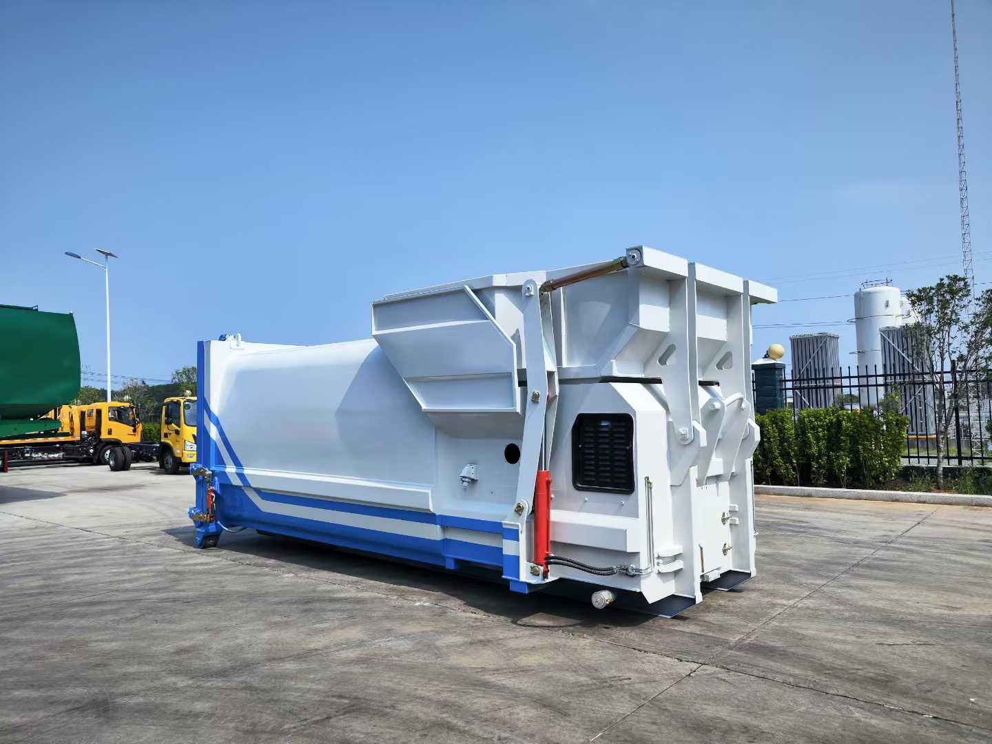 portable waste compactor