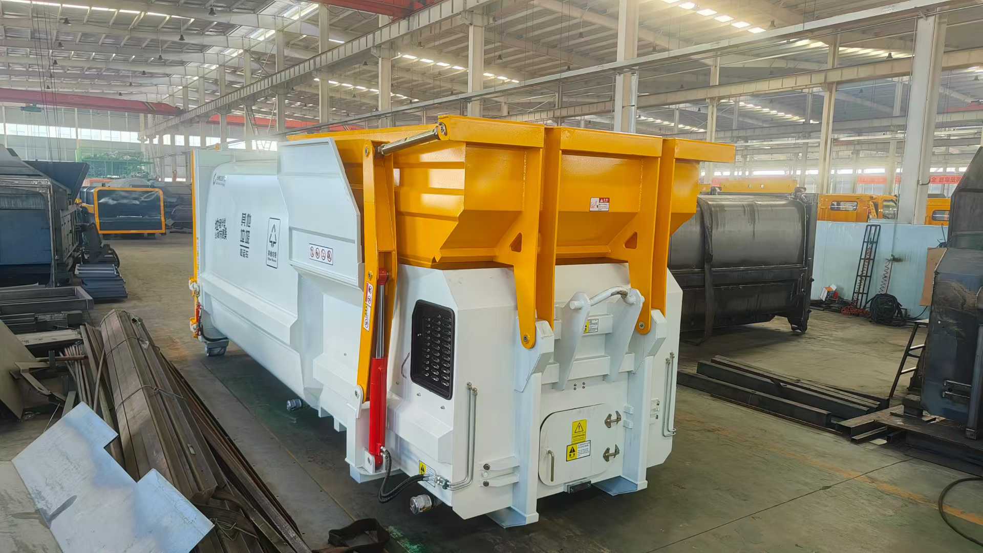 portable waste compactor bin 