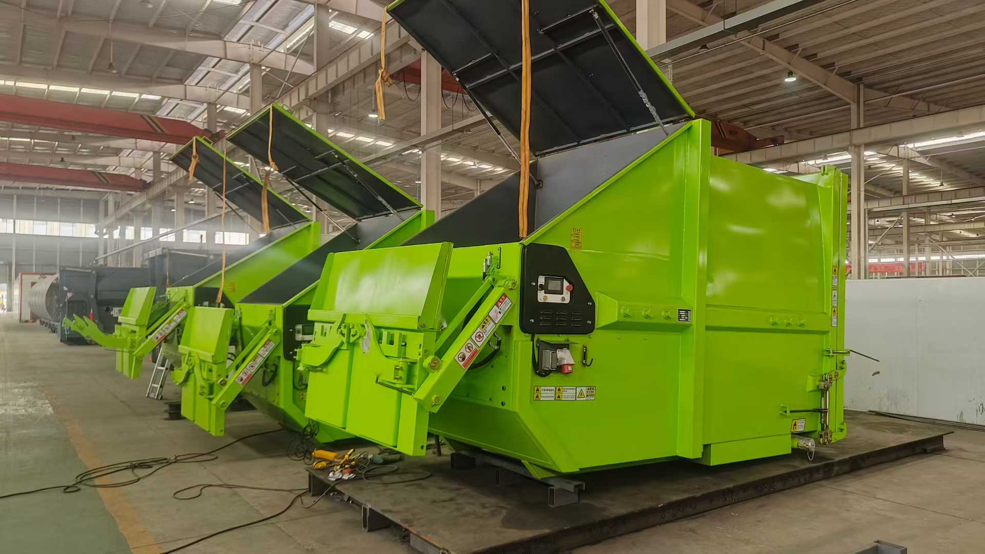 mobile garbage compactor bin