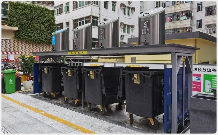 public Underground Trash Can pic.