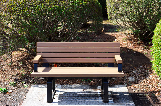 Recycled-Plastic-Outdoor-Bench