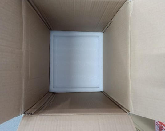 Stainless Steel Pedal Bin packaging