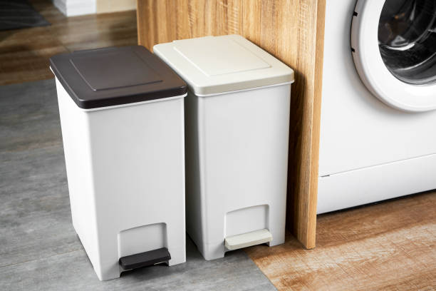 Slim-Narrow-Trash-Can