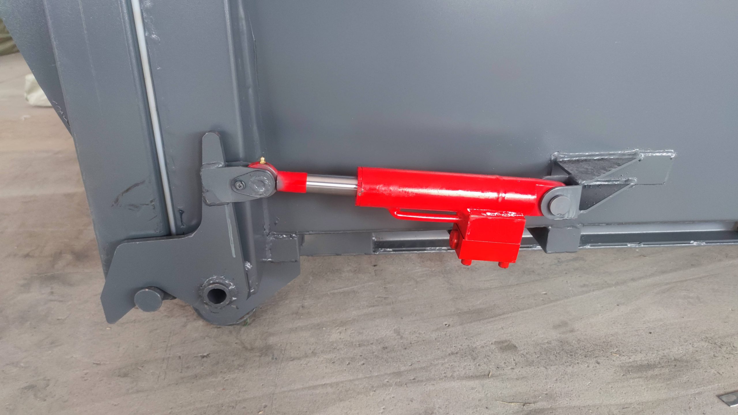 7m³ Mobile Compactor Bin (With Hopper) detail(1)